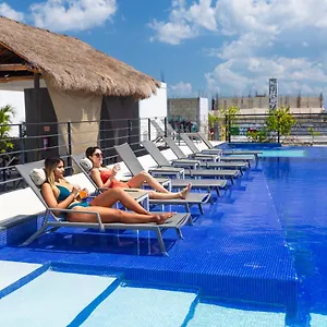 4* Hotell 52
